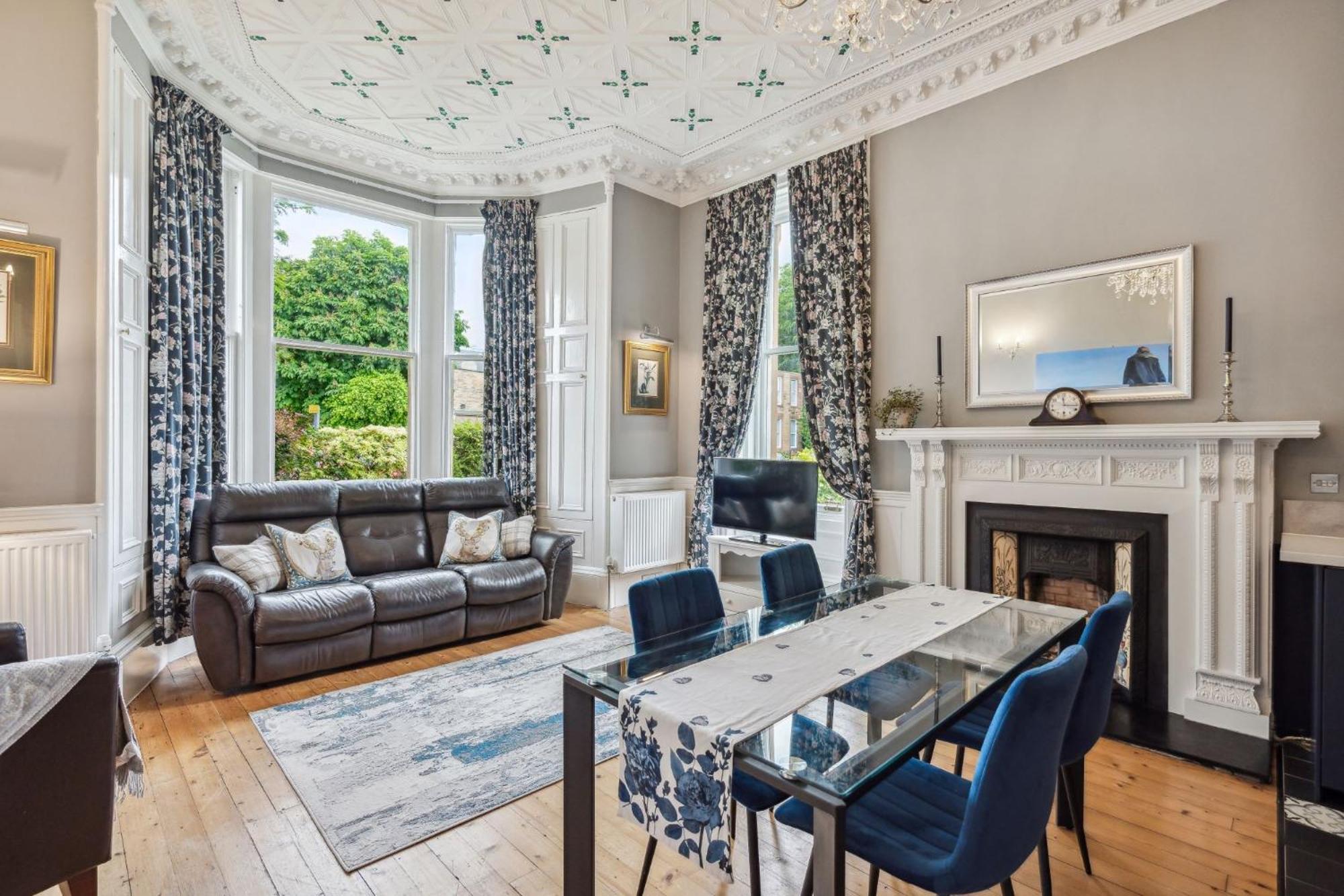 A Two Bedroom Apartment - Victorian Villa At 8 Priestfield Road Edimburgo Exterior foto